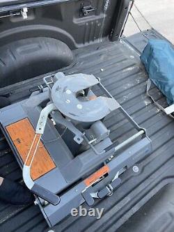 B&W Hitches RVK3370 Companion Slider 5th Wheel Hitch Kit For Ford 20,000lb